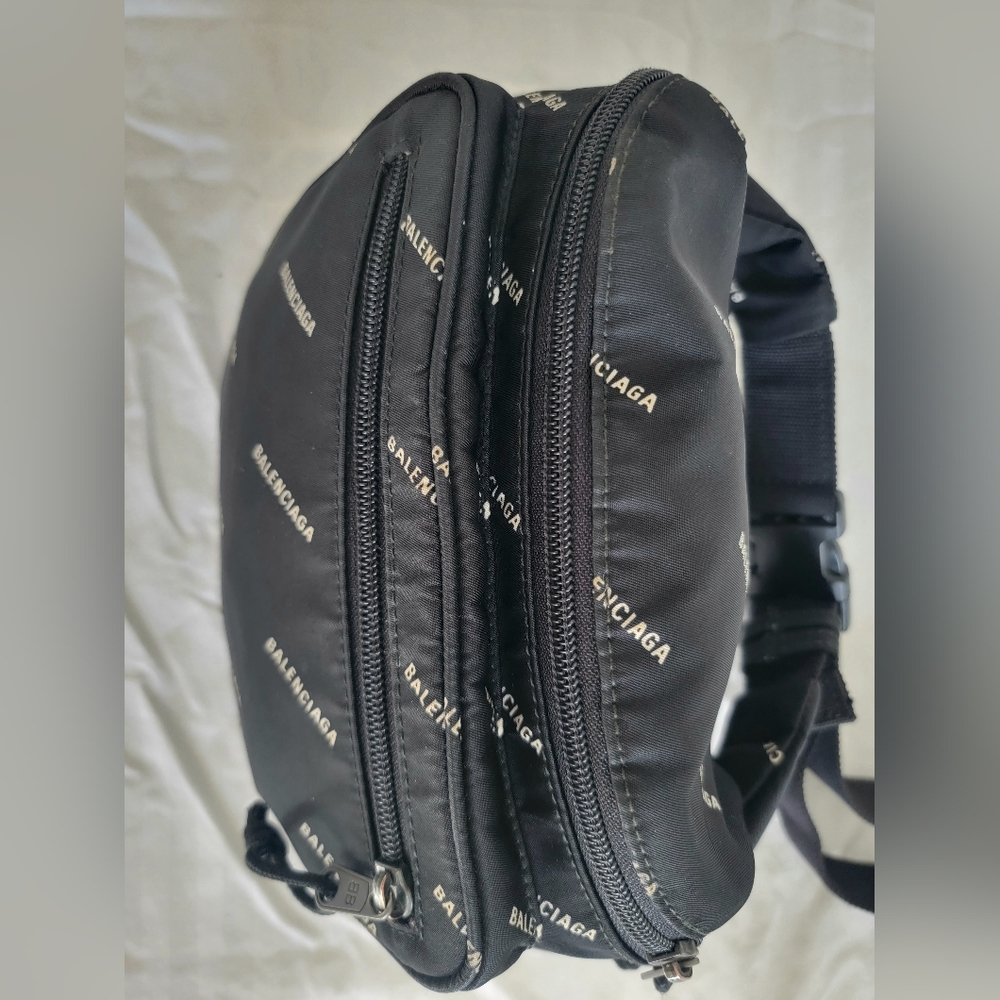 Balenciaga Explorer Belt Bag Printed Canvas Medium - Picture 8 of 11